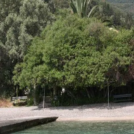 Lydia's Beach 3*