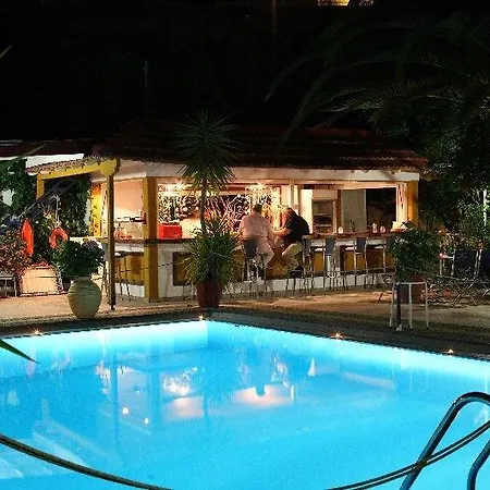Hotel Lydia's Beach 3*